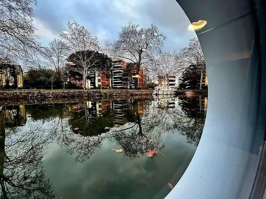 Magnifique Peniche Cosy Et Spacieuse A Toulouse France