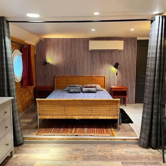 Magnifique Peniche Cosy Et Spacieuse A Toulouse France