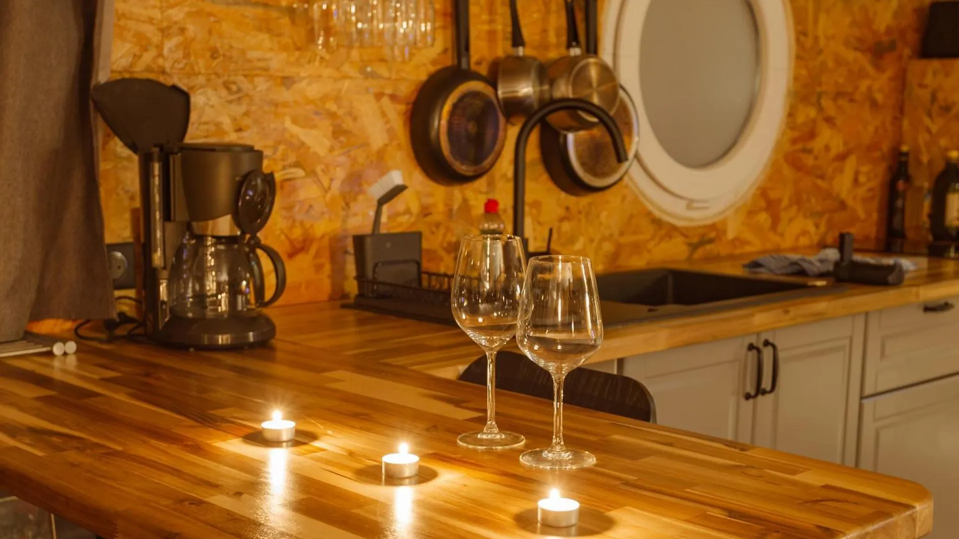 Magnifique Peniche Cosy Et Spacieuse A Toulouse